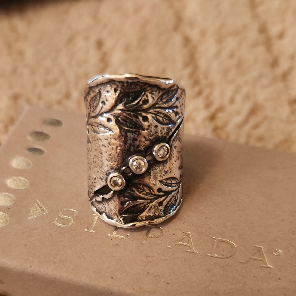Silpada Silver Ring with Crystal Accents size 6